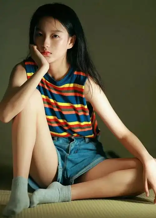 海边的修灯人治愈动漫